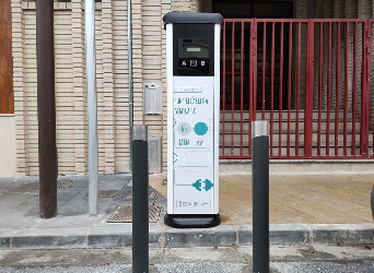 L’Ajuntament instal·la una estació de recàrrega per a vehicles elèctrics amb una ajuda de l’Ivace