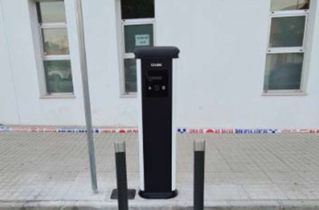 L’Ajuntament instal·la una nova estació de recàrrega per a vehicles elèctrics amb una ajuda de l’Ivace